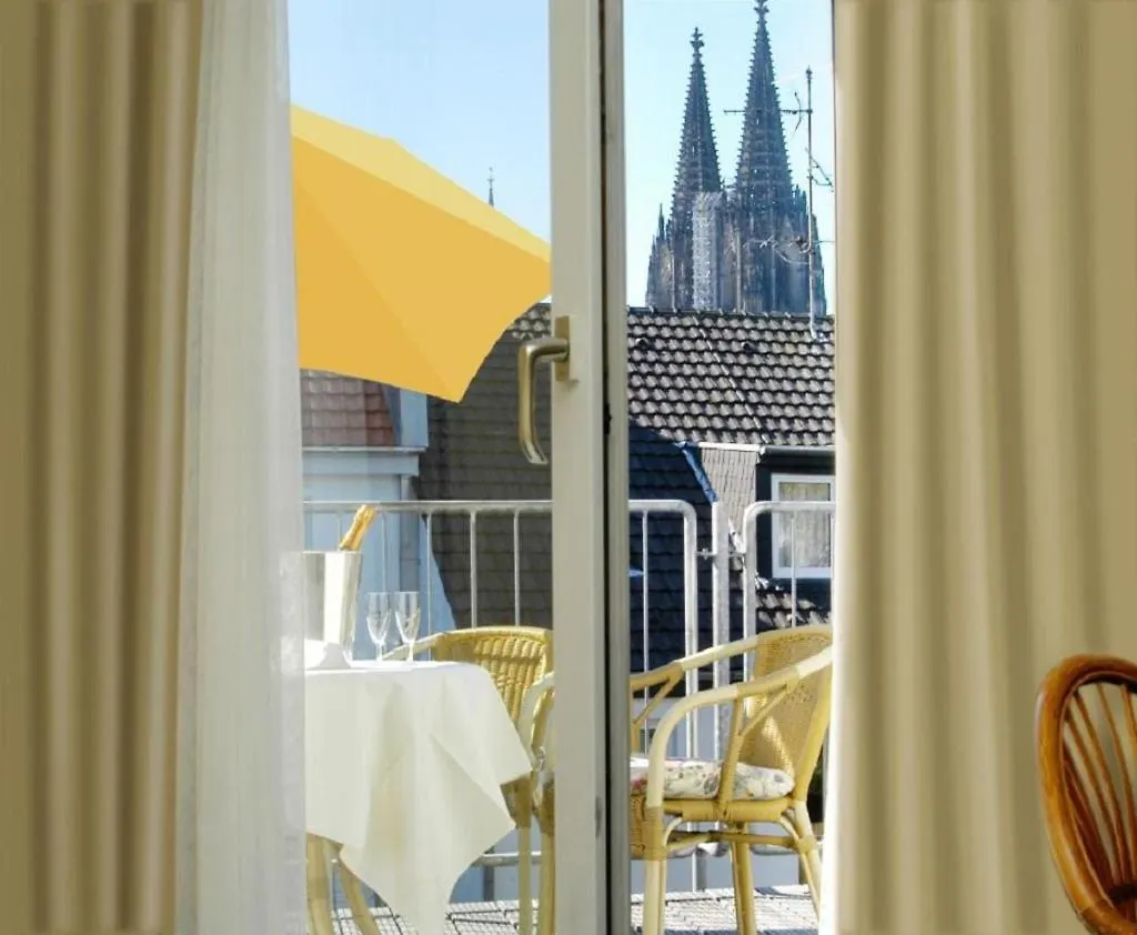 Cityperle - Ruhiges Komfort Apartment Naehe Dom - 0*, 쾰른