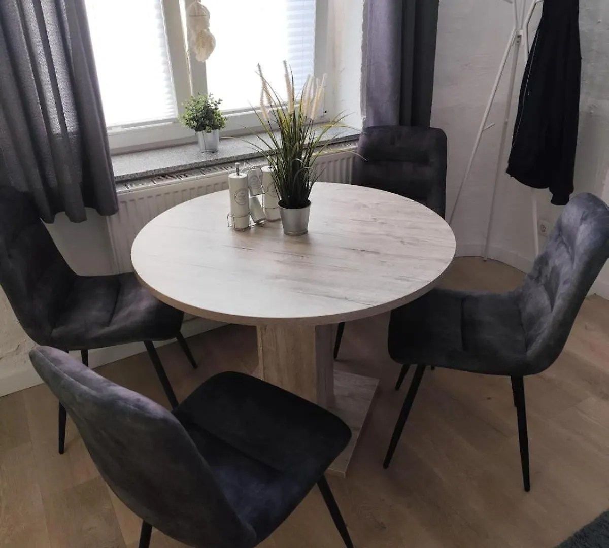 Cityperle - Ruhiges Komfort Apartment Naehe Dom - 0*, 쾰른